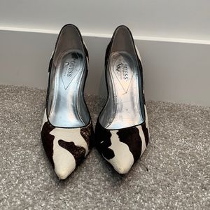 Guess Cow texture Heel